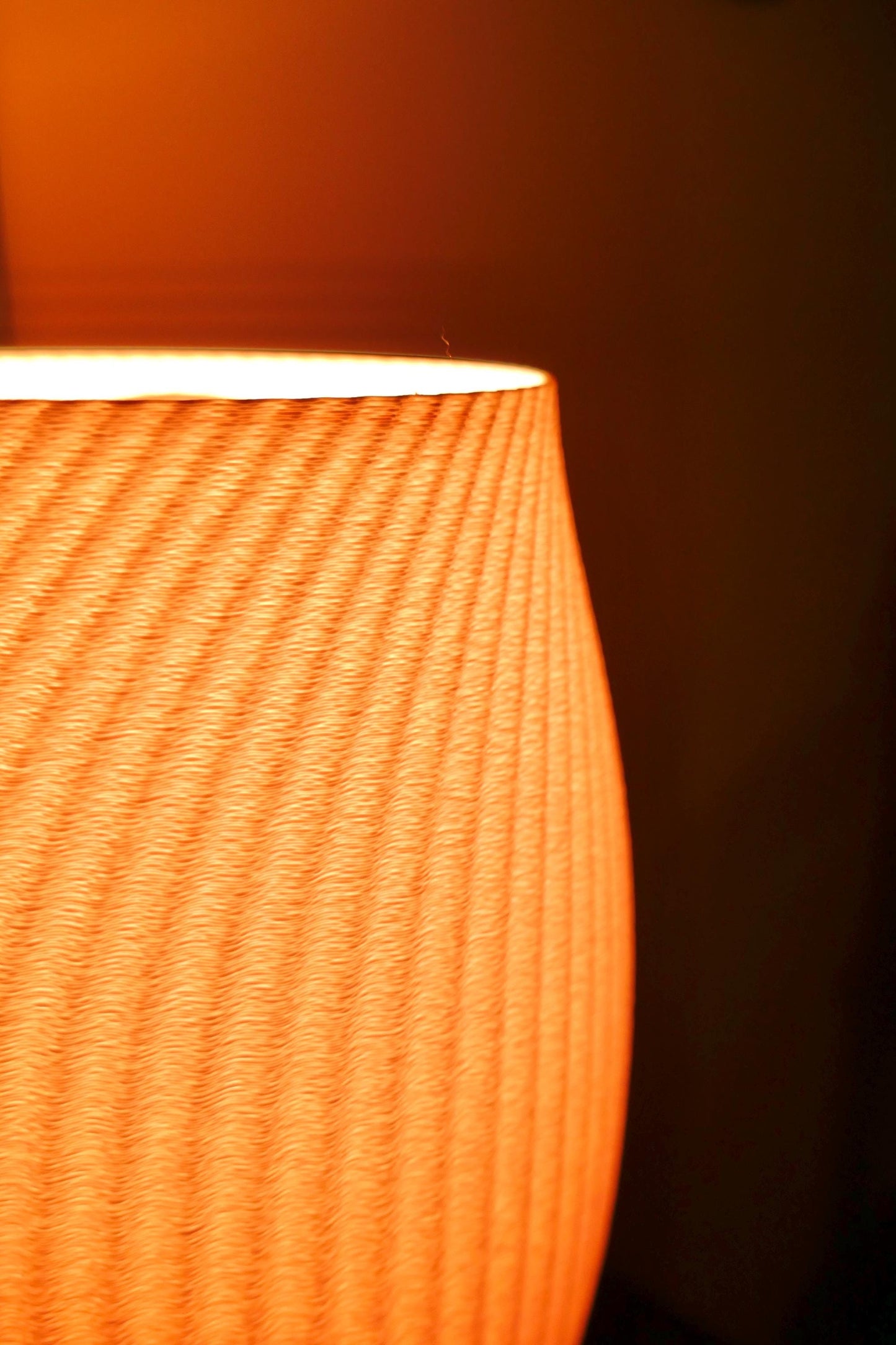RIPL Table Lamp