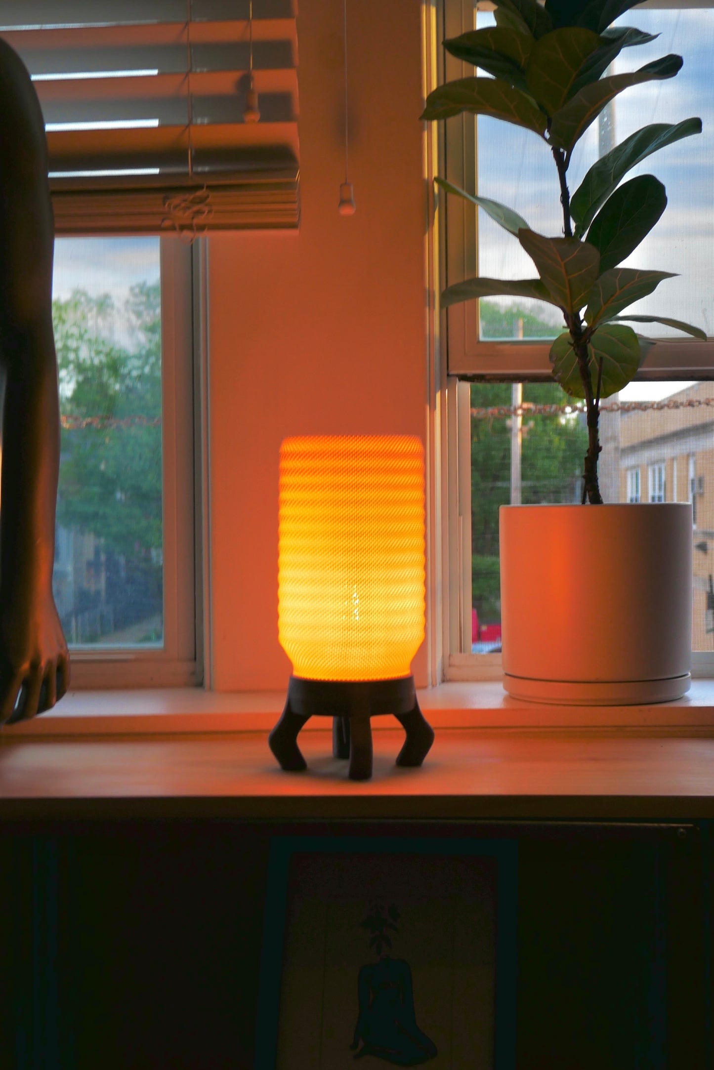 3D Printed Table Lamp: Modern Minimalist Accent Light - TILO V2