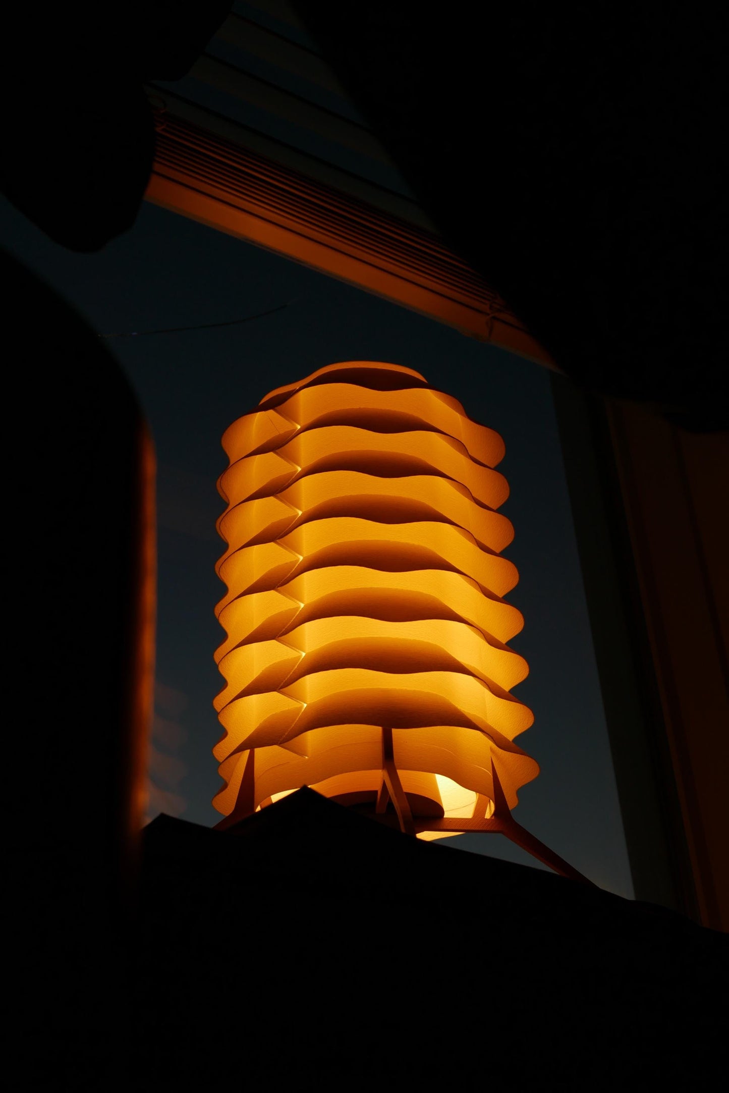 Sculptural Wavy Lamp • Modern Cylinder Light • Designer Table Lamp • Warm Lighting [ARLO.2 ]
