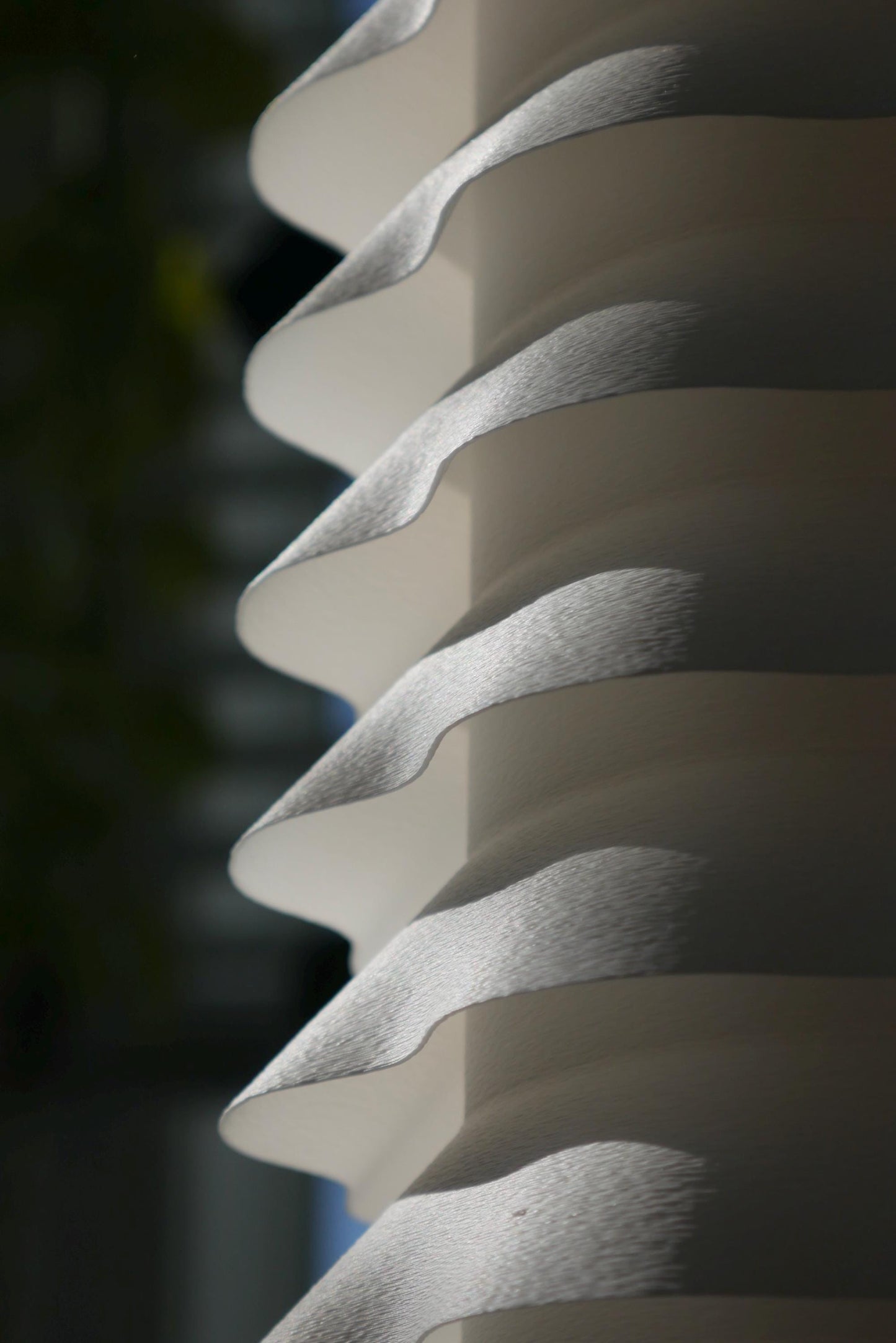 Sculptural Wavy Lamp • Modern Cylinder Light • Designer Table Lamp • Warm Lighting [ARLO.2 ]
